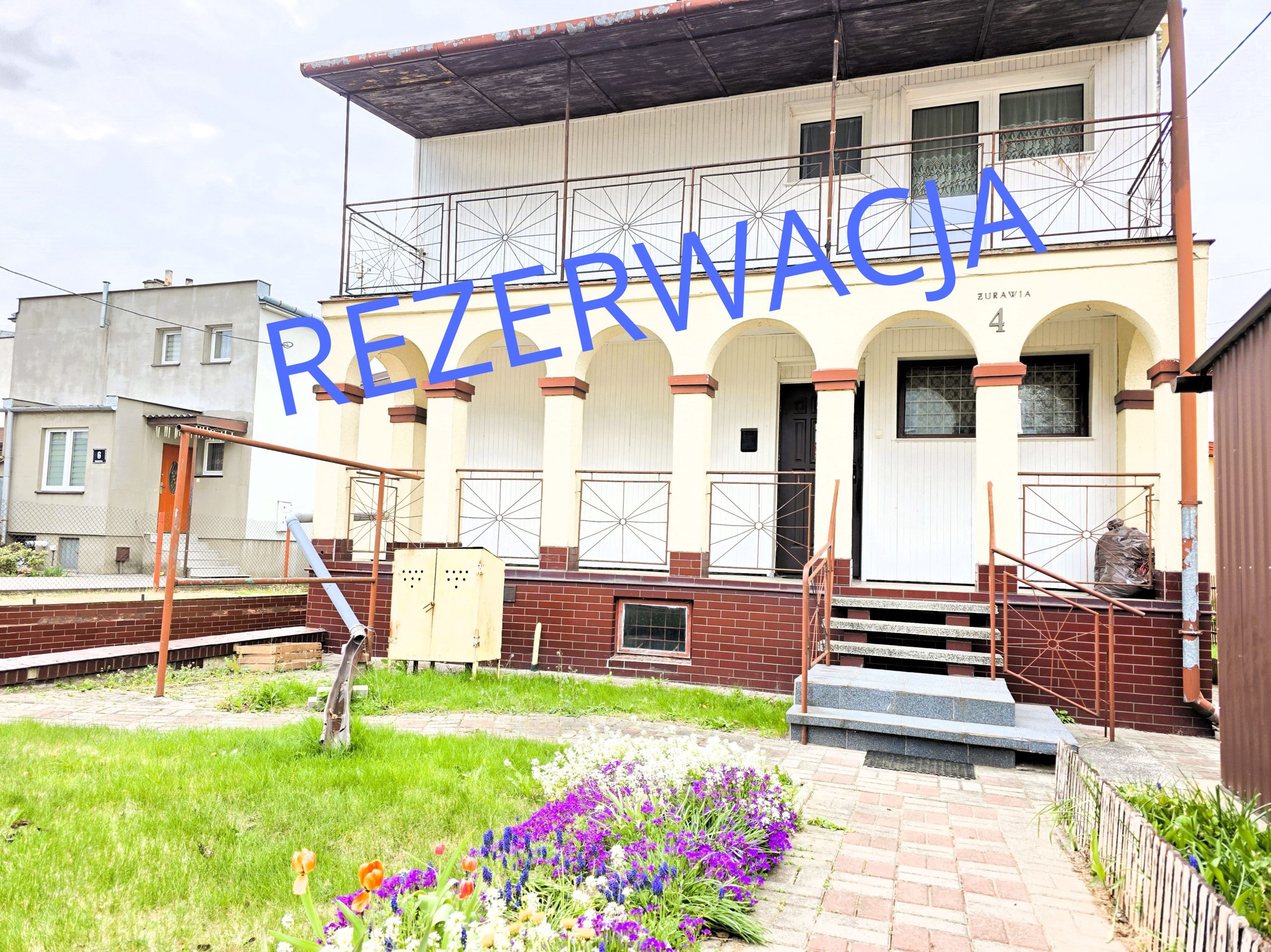 Read more about the article Przestronny dom z dużym potencjałem usługowym – Ciechanów, ul. Żurawia (Krubin)